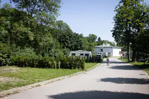 MICAMPA Wien Wienerwald - Standplätze auf dem Campingplatz