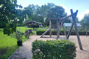 Camping Wijndomein Erve Wisselink - Spielplatz auf dem Campingplatz - Spielplatz auf dem Campingplatz