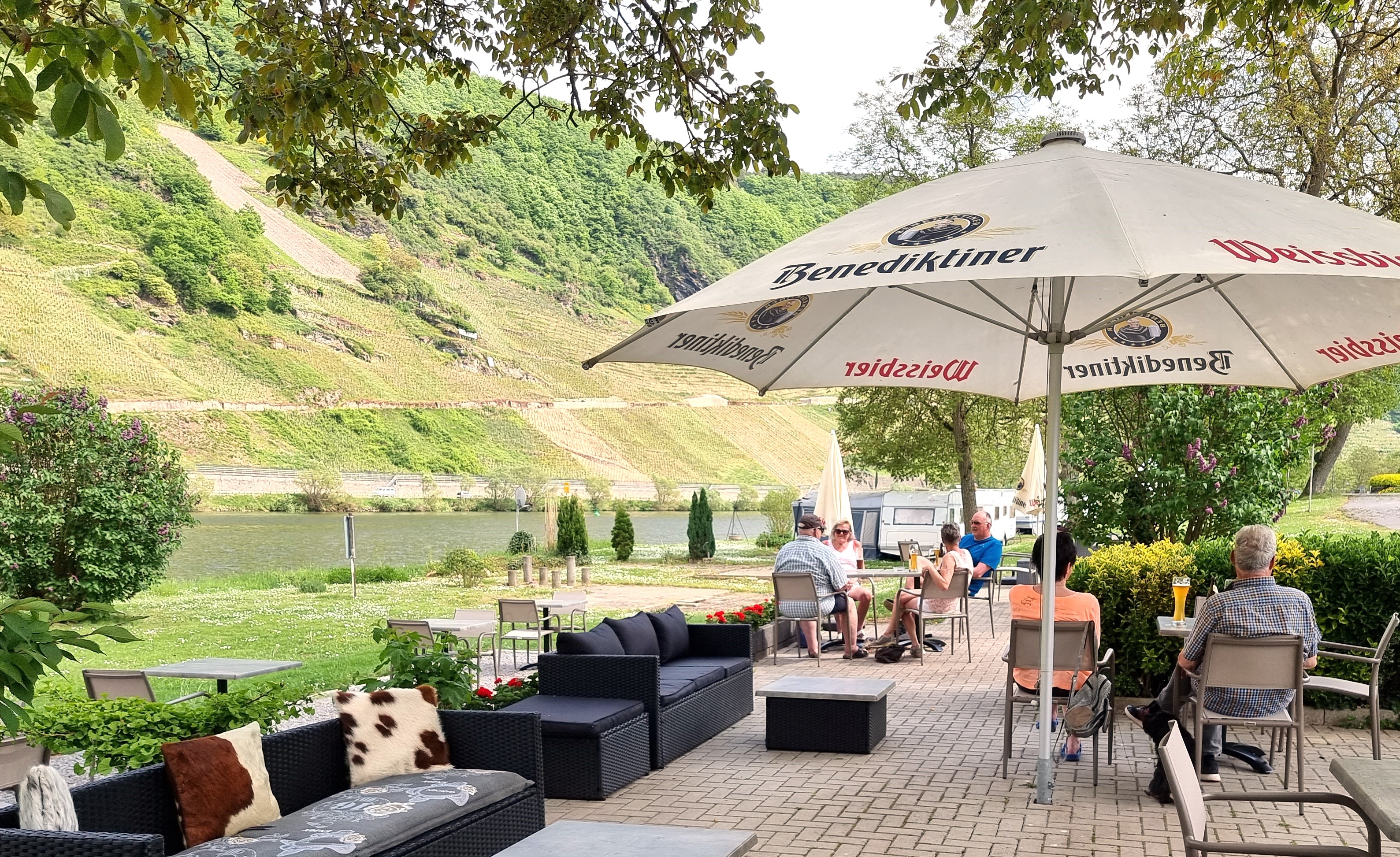 Camping Wolf - Terrasse auf dem Campingplatz