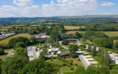 Camping Woodland Springs Touring Park