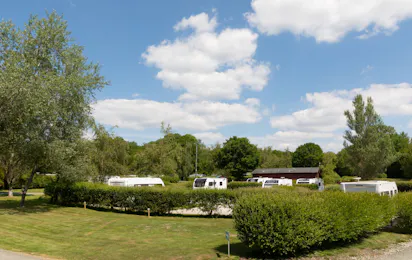 Camping Woodland Springs Touring Park