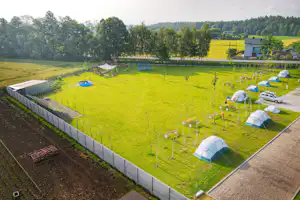 Camping Zator - Blick auf die Zeltwiese des Campingplatzes