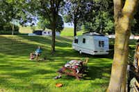 Camping Zeestrand Eems-Dollard - Wohnmobil- und  Wohnwagenstellplätze im Grünen