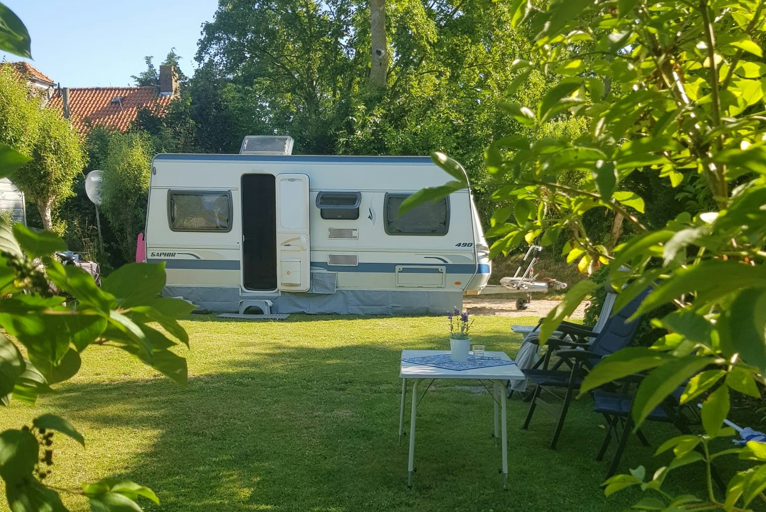 Camping Zeeuwse Landhoeve - Standplätze auf der Wiese auf dem Campingplatz
