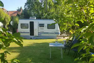 Camping Zeeuwse Landhoeve - Standplätze auf der Wiese auf dem Campingplatz