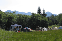 Camping Zellersee - Zeltplatz im Grünen mit Blick auf die Berge