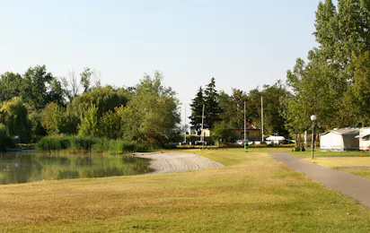 Zicksee Camping