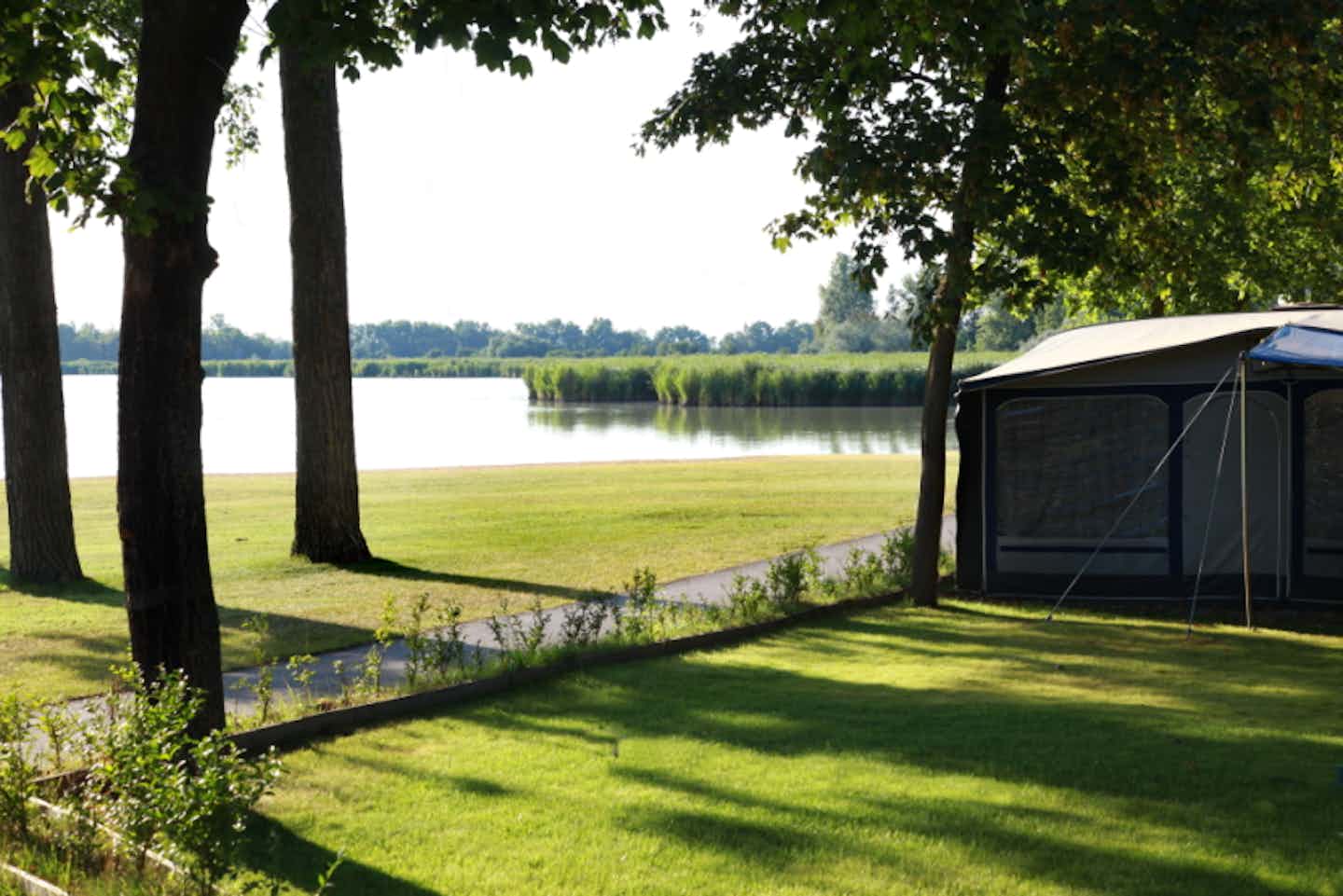 Zicksee Camping