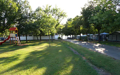 Zicksee Camping