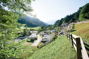 Camping Zögghof - Blick auf den Campingplatz im Grünen