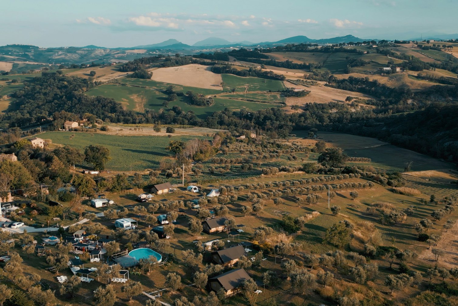 Camping44 - Campingplatz aus der Vogelperspektive