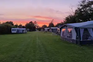 Campinggaarden Boeslunde - Wohnmobil- und Wohnwagenstellplätze auf dem Campingplatz