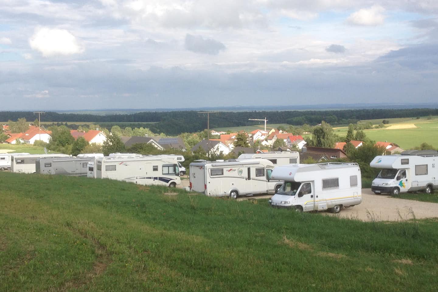 Campinggarten Leibertingen - Stellplätze auf dem Campingplatz mit schöner Aussicht 