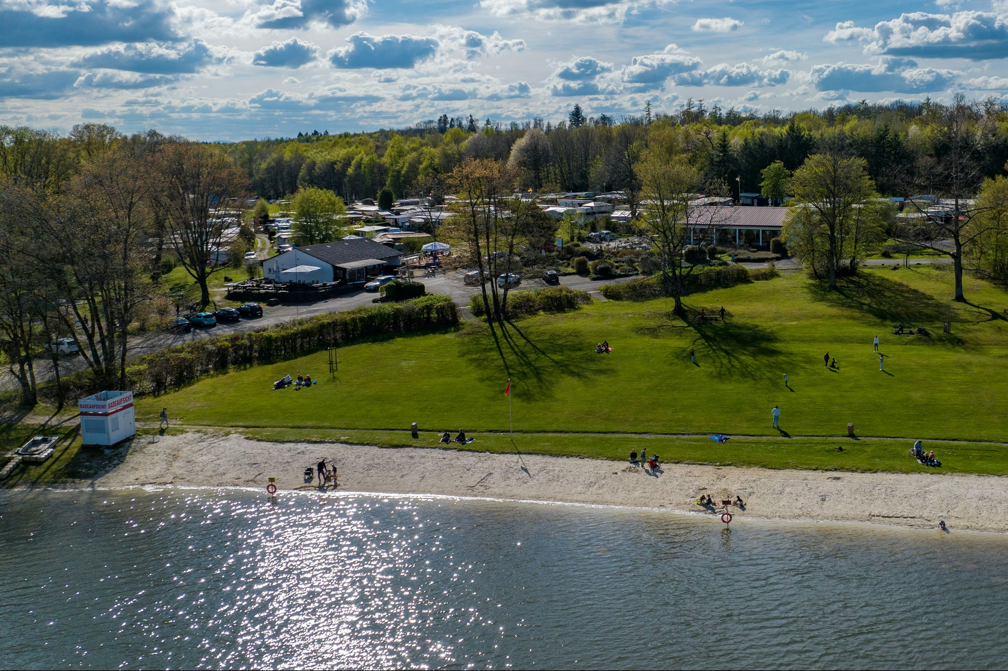 Campingpark Am Gederner See  - Campingplatz aus der Vogelperspektive