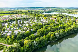 Campingpark Breitenauer See - Luftaufnahme vom Campingplatz am See