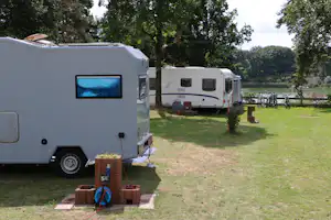 Campingpark Buntspecht - Wohnwagen auf dem Stellplatz