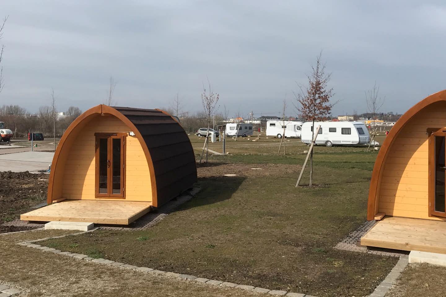 Campingpark Erfurt - Mobilheimen, Wohnmobil- und  Wohnwagenstellplätze