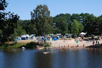 Camping & Ferienpark Falkensteinsee  Campingpark Falkensteinsee - Badesee mit kleinem Strand