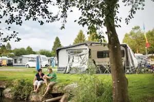 Campingpark Gitzenweiler Hof - Stellplätze im Grünen am See auf dem Campingplatz