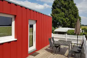 Campingpark im Bergischen Land - Mobilheim mit Terrasse auf dem Campingplatz