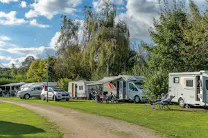 Campingpark Kerstgenshof - Wohnmobil- und Wohnwagenstandplätze auf der Wiese