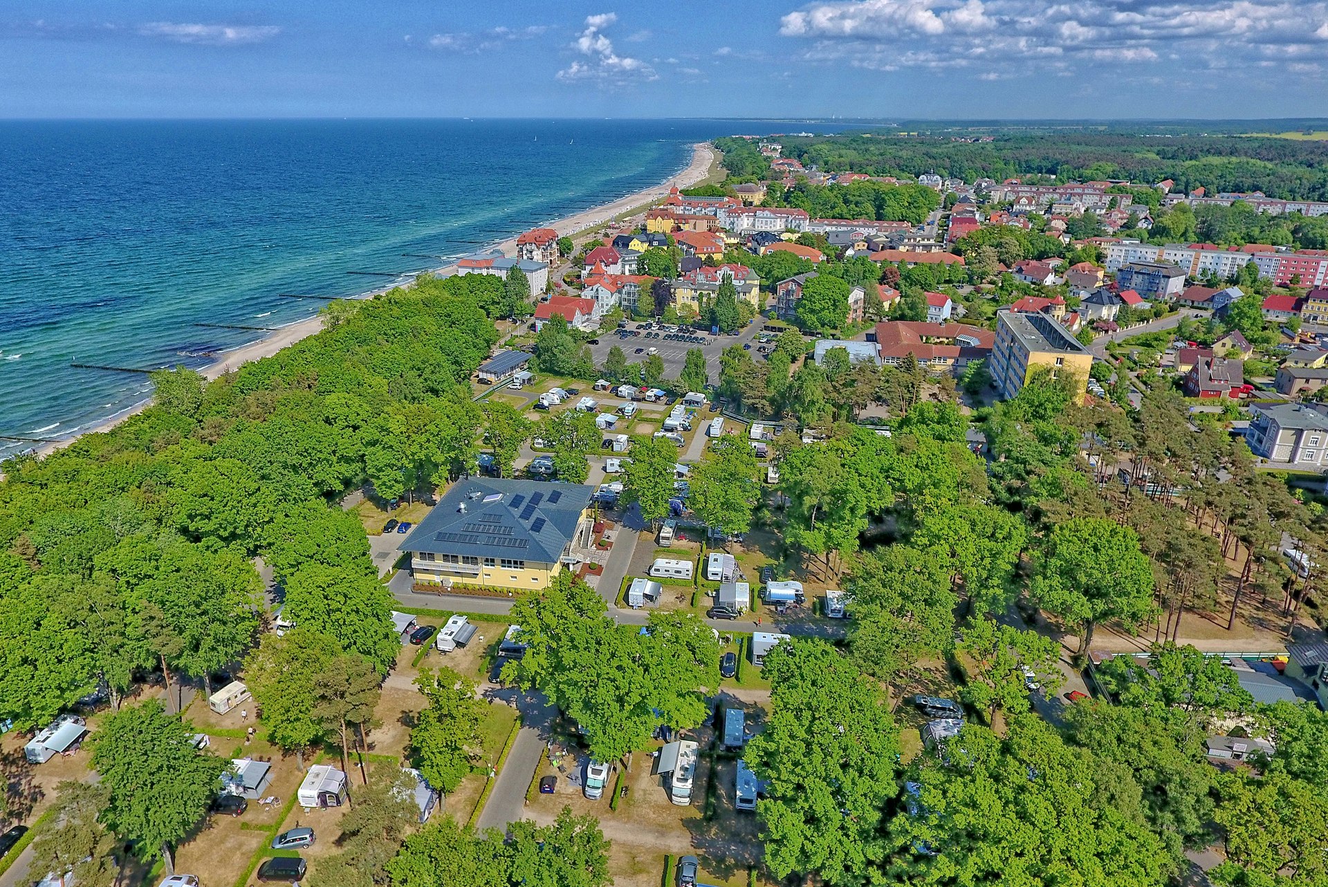 Campingpark Kühlungsborn  - Campingplatz aus der Vogelperspektive