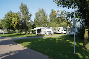 Campingpark LuxOase - Standplätze auf der Wiese auf dem Campingplatz