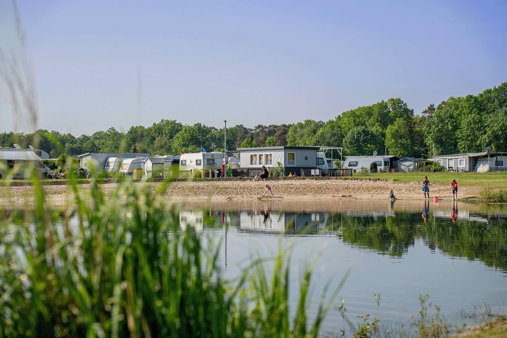 Campingpark Münsterland Eichenhof - Badesee auf dem Campingplatz