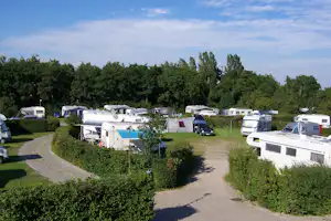 Campingpark Olsdorf - Wohnwagen- und Zeltstellplatz vom Campingplatz auf grüner Wiese