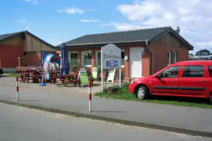Campingpark Ostseestrand - Restaurant mit Terrasse auf dem Campingplatz