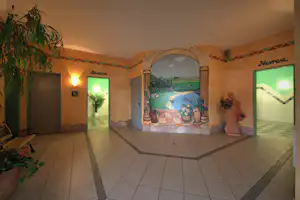 Campingpark Sonnensee - Eingang des Sanitärgebäudes