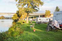 Campingpark Wertheim-Bettingen - Ufer - Standplatz