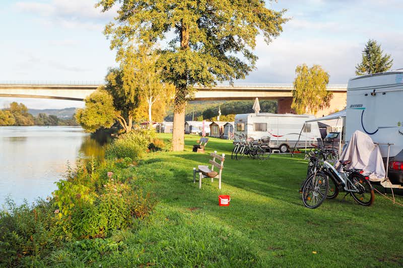 Campingpark Wertheim-Bettingen - Ufer - Standplatz