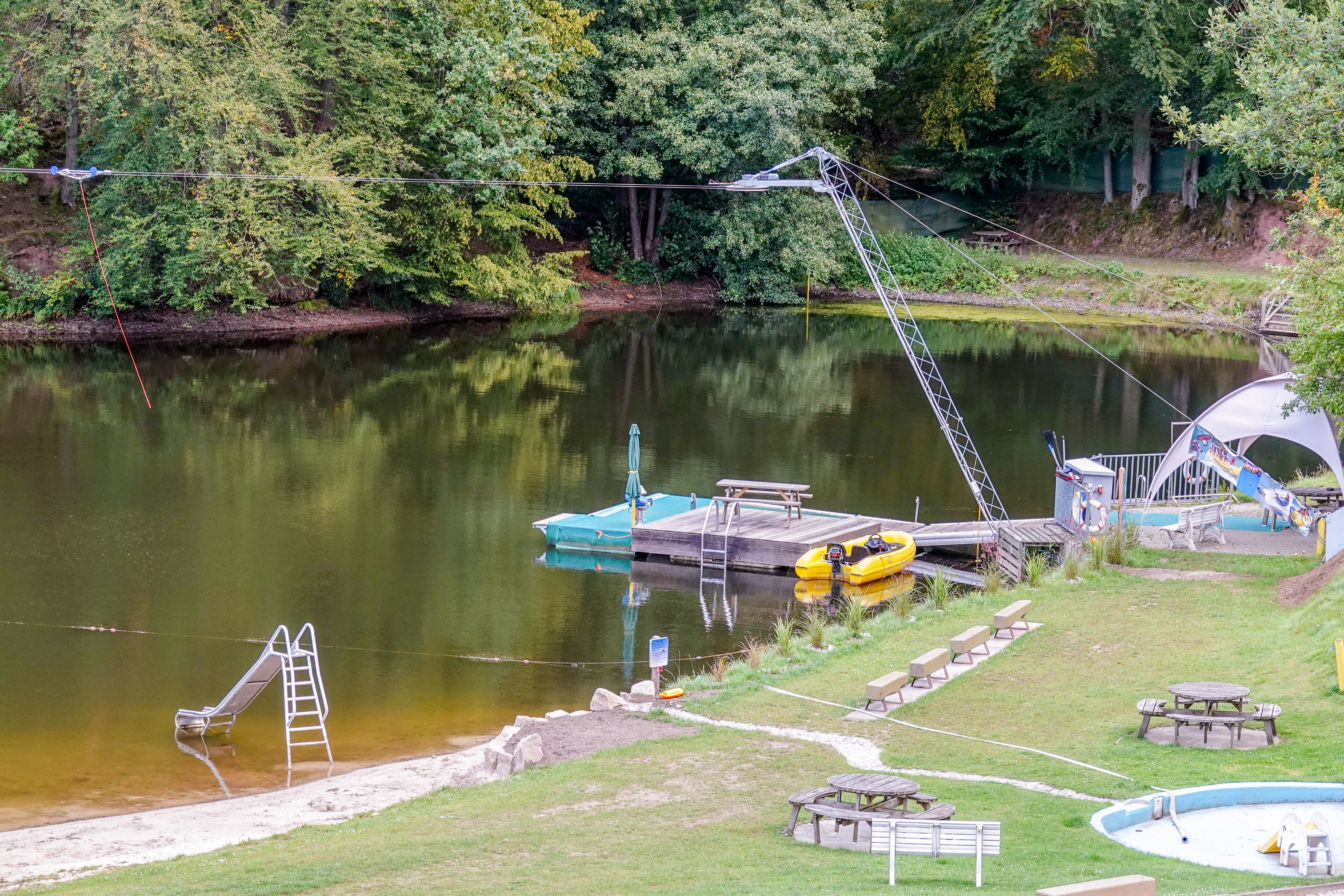 Campingpark Wiesenbeker Teich - Zugang zum Wasser.jpg