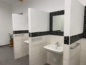 Campingpark Zell Mosel - Sanitaerbereich - 2.jpg