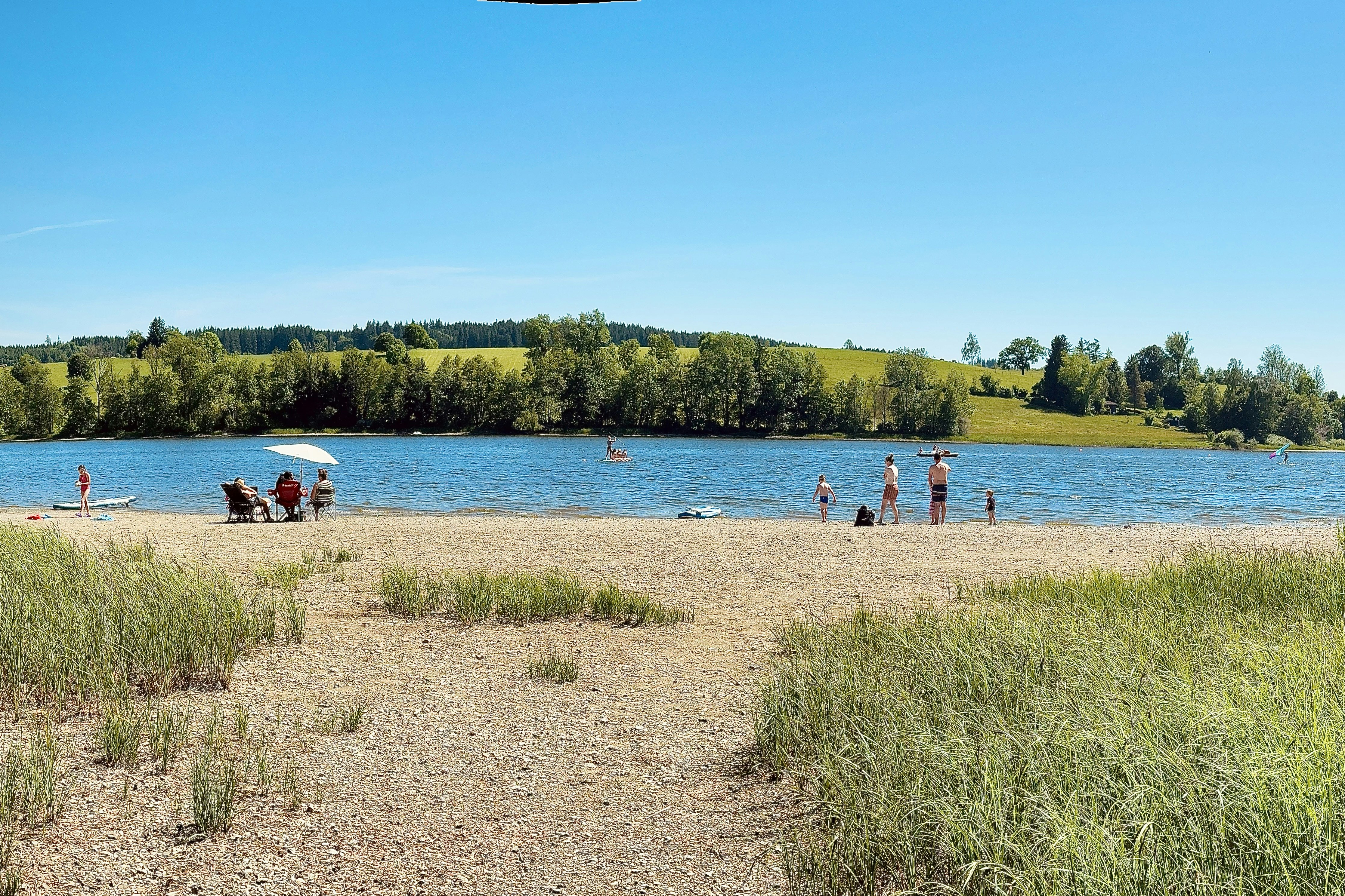Campingplatz am Badsee - Blick auf den Badestrand am See