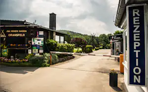 Campingplatz Am Hohen Hagen - Eingangsgebäude mit Rezeption auf dem Campingplatz