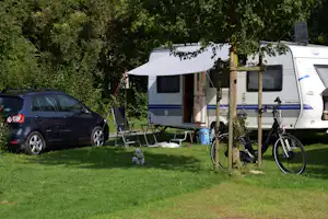 Campingplatz am Waldbad - Wohnmobil- und Wohnwagenstellplätze auf dem Campingplatz