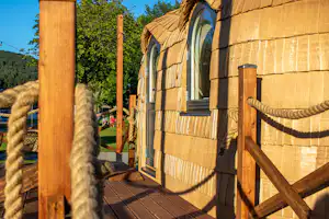 Camping Neckargemünd - Mobilheim mit Terrasse auf dem Campingplatz