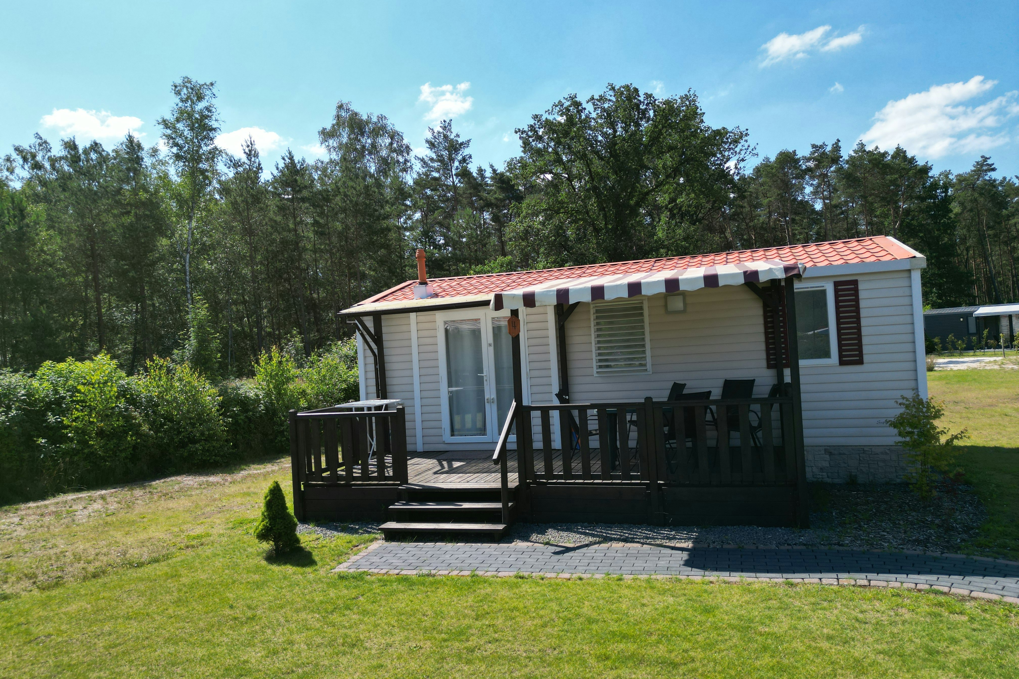 Campingplatz Auf dem Simpel  - Mobilheim mit Terrasse auf dem Campingplatz