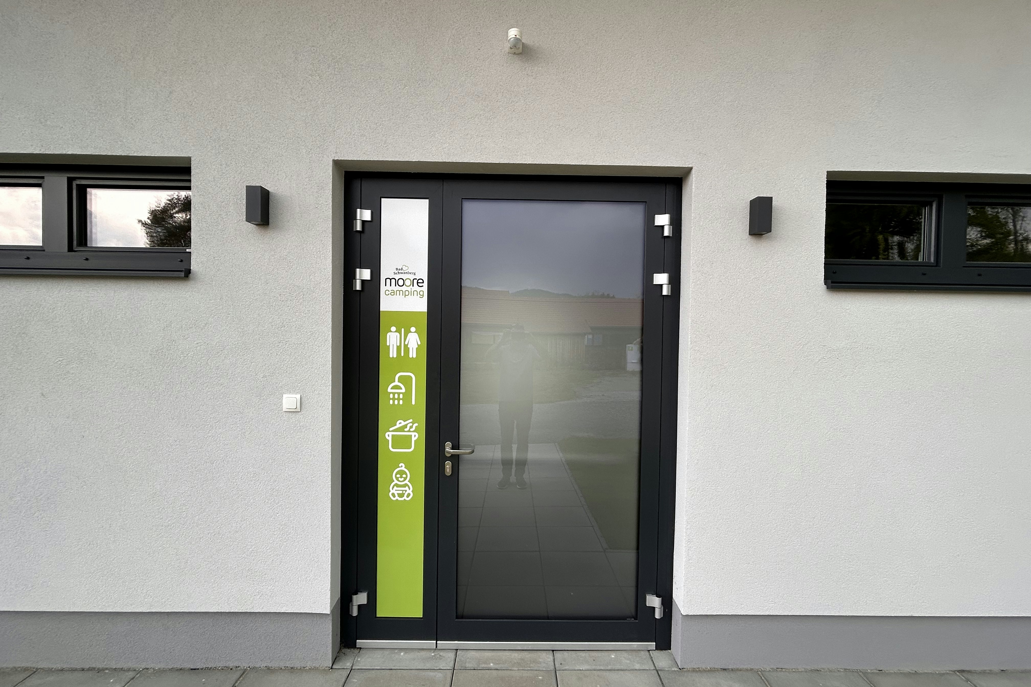 Campingplatz Bad Schwanberg - Eingang zum Sanitärgebäude