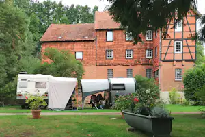 Campingplatz Bergmühle - Hauptgebaude auf dem Campingplatz