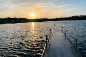 Häppy Life - Blaue Lagune Twist Campingplatz Blaue Lagune - Sonnenuntergang über dem See