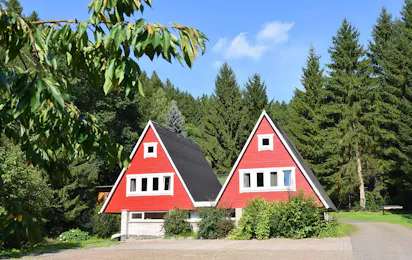 Campingplatz & Bungalowdorf "Am Waldbad"