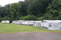Campingplatz des TuS Tiefenstein - Zeltstellplatz mit mehreren Zelten