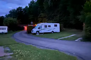 Campingplatz Ellertshäuser See - Wohnmobil- und Wohnwagenstellplätze am Abend