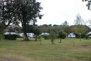 Campingplatz Emstal - Stellplätze im Grünen