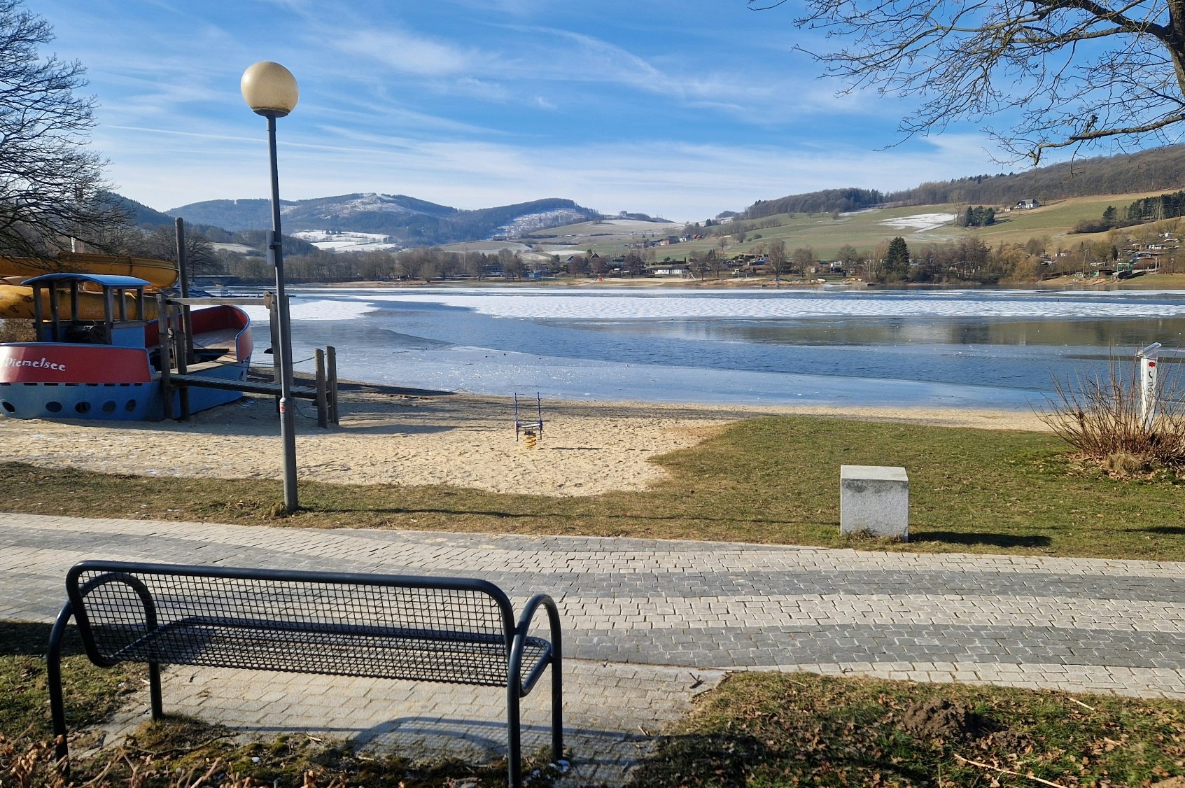 Campingplatz Goldbreite - Blick auf den See am Campingplatz
