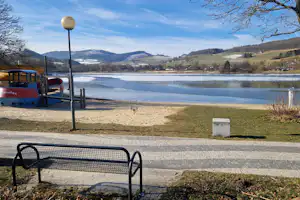 Campingplatz Goldbreite - Blick auf den See am Campingplatz