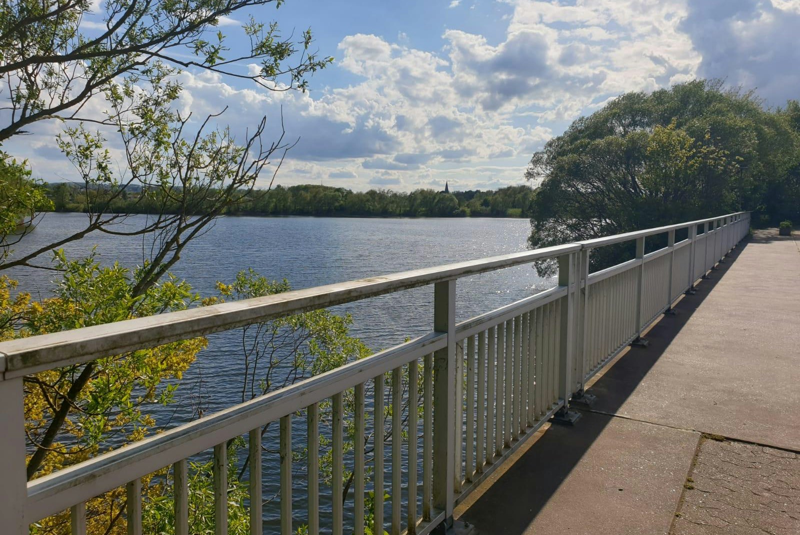 Campingpark Grosser Weserbogen  Campingplatz Großer Weserbogen - Badesee auf dem Campingplatz